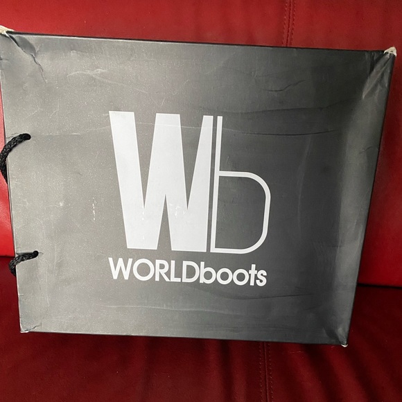 Brand new in box Worldboots. Size 6 (fit more like a size 7). - Picture 11 of 11